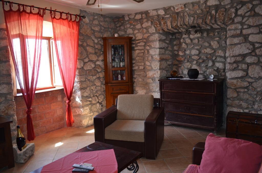 Apartment Sandi Baska  Bagian luar foto